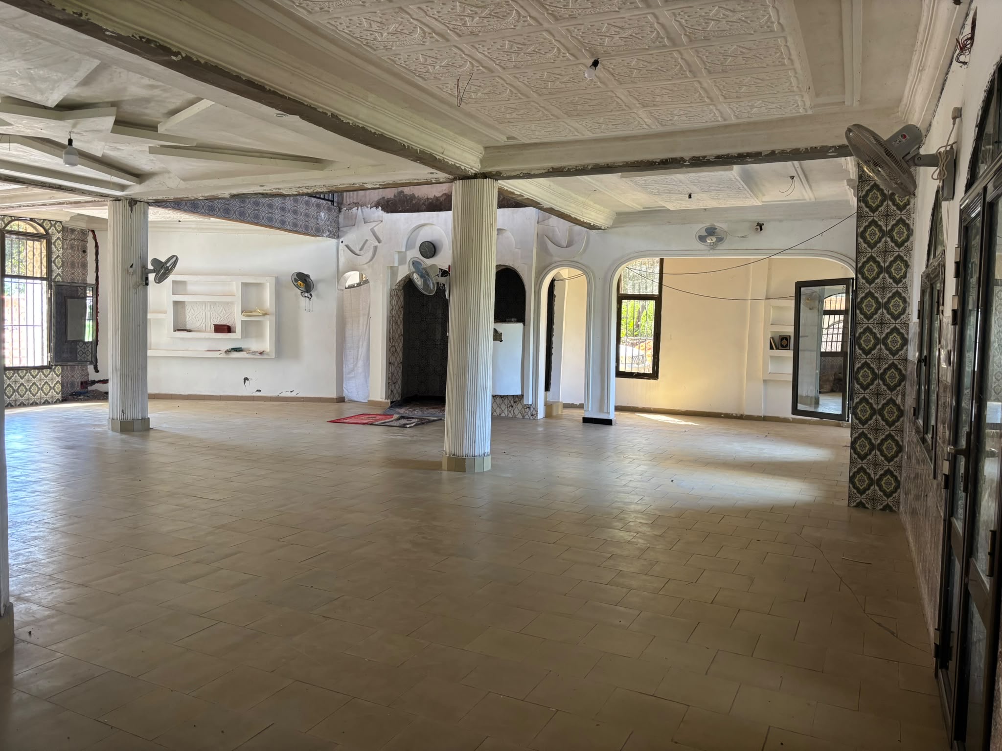 Vue d'ensemble de la salle de prière